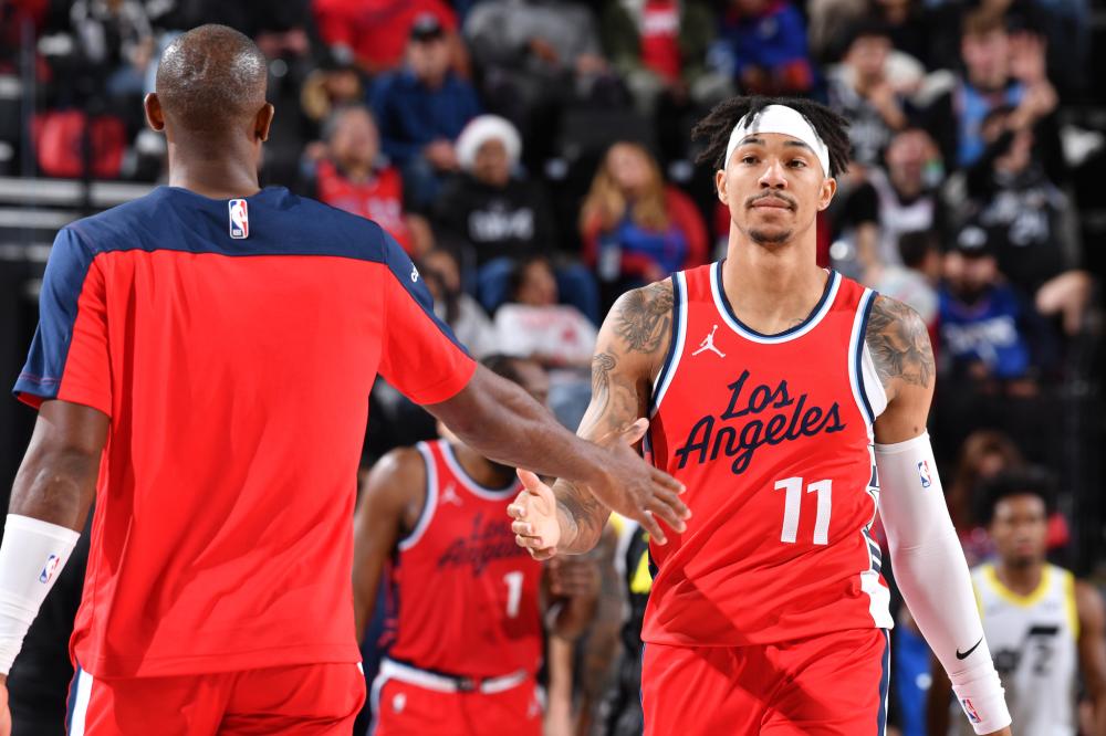 他们不仅在 他们不仅在