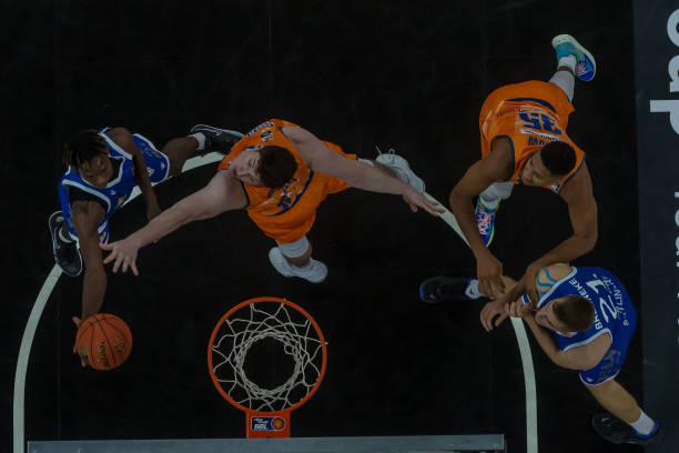 攻核心角色 攻核心角色