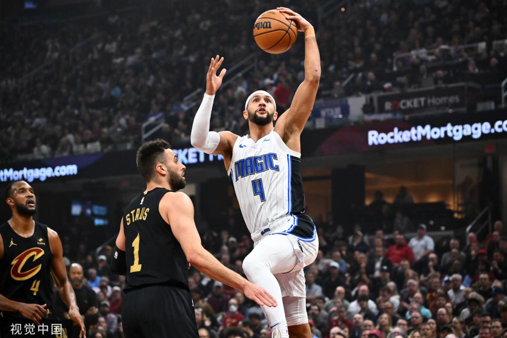 还有她在比 还有她在比